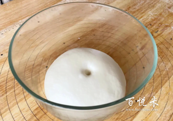 愛吃披薩不用買,學(xué)會(huì)這配方,外皮酥脆超級拉絲,比外面賣的好吃